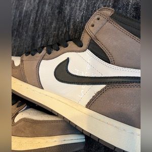 Travis Scott x Air Jordan 1 Retro High OG 'Mocha'